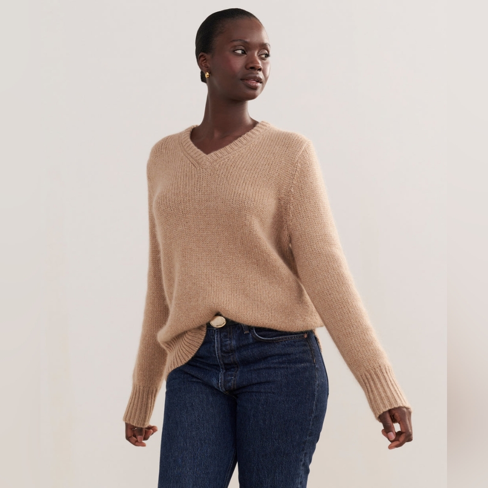 NWT Jenni Kayne Cashmere Kate V-Neck Sweater Small-Medium Caramel Tan Oversized - Picture 2 of 11